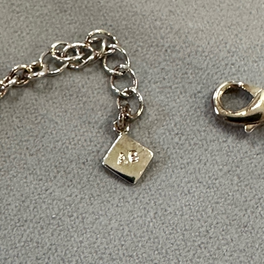 Yoga Namaste in Cursive - Silver Bracelet with Dangling Om - Picture 2 of 7